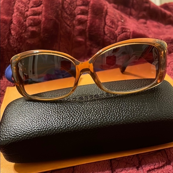 Louis Vuitton Ladies Sunglasses main image 11